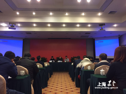市场综合执法大队主要职责是:负责查处文化演出,网吧及网络文化经营